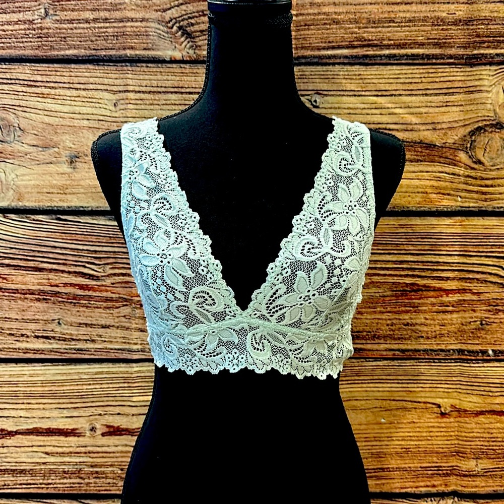 Wireless bralette